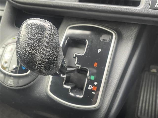 ヴォクシー ＺＳ　煌　両側Ｐスラ　後席Ｍ　純正ナビ　Ｂカメラ　ＥＴＣ　ＬＥＤ（7枚目）