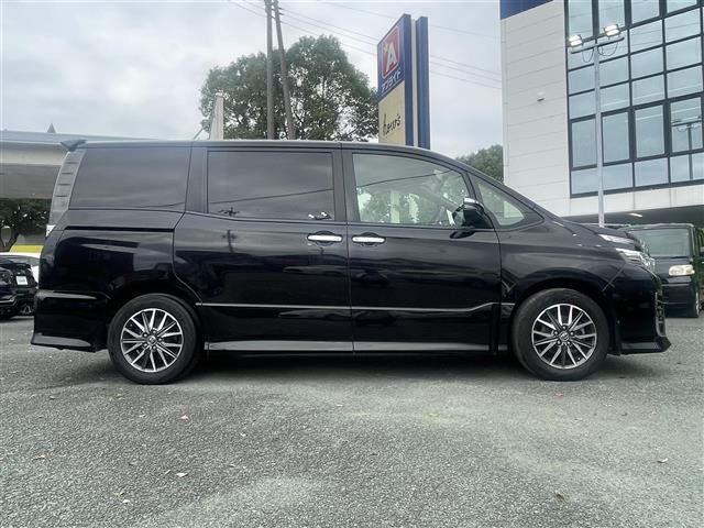 ヴォクシー ＺＳ　煌　両側Ｐスラ　後席Ｍ　純正ナビ　Ｂカメラ　ＥＴＣ　ＬＥＤ（24枚目）