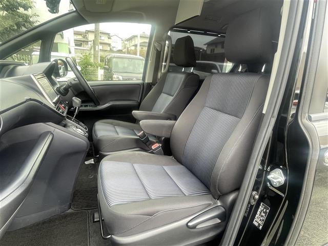 ヴォクシー ＺＳ　煌　両側Ｐスラ　後席Ｍ　純正ナビ　Ｂカメラ　ＥＴＣ　ＬＥＤ（28枚目）