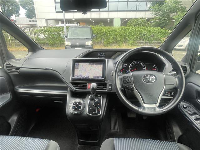 ヴォクシー ＺＳ　煌　両側Ｐスラ　後席Ｍ　純正ナビ　Ｂカメラ　ＥＴＣ　ＬＥＤ（42枚目）