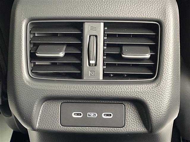 ������тm���C�P���̃K���o�[�����炱���ł��鍂������I���Q�O�Q�O�N�P���@�i���j���{�\����������������ׁi�������ÎԔ���s��̑�蔃����Ǝ҂�ΏۂƂ����u���Î����Ԕ���䐔�m���D�P�����v���j