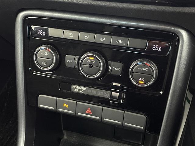 ザ・ビートル ２．０Ｒライン　純正ナビ　フルセグＴＶ　Ｂｌｕｅｔｏｏｔｈ　ＤＶＤ再生　バックカメラ　リヤトラフィックアラート　ブラインドスポットディテクション　ＨＩＤヘッドライト　衝突被害軽減ブレーキ　パークディスタンスコントロー（10枚目）