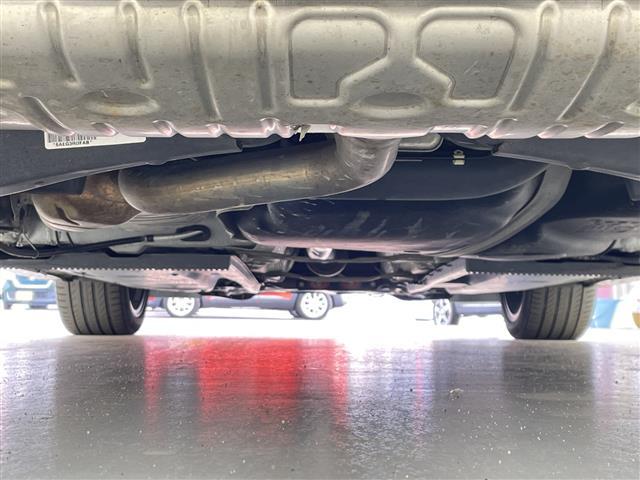 ザ・ビートル ２．０Ｒライン　純正ナビ　フルセグＴＶ　Ｂｌｕｅｔｏｏｔｈ　ＤＶＤ再生　バックカメラ　リヤトラフィックアラート　ブラインドスポットディテクション　ＨＩＤヘッドライト　衝突被害軽減ブレーキ　パークディスタンスコントロー（41枚目）