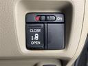 Ｇ・Ｌパッケージ　純正ナビ　バックカメラ　片側パワースライドドア　スマートキー　エンジンプッシュスタートボタン　ワンセグテレビ　ＣＤ　ＤＶＤ　Ｗエアバッグ　サイドエアバッグ　チップアップシート　電動格納ミラー（9枚目）