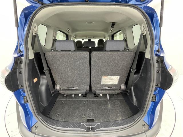 シエンタ ハイブリッドＧ　プリクラッシュセーフティー　オートマチックハイビーム　社外ＳＤナビ　ＣＤ／ＤＶＤ／Ｂｌｕｅｔｏｏｔｈ／フルセグ　バックカメラ　両側パワースライドドア　革巻きステアリング　純正１５インチＡＷ（28枚目）