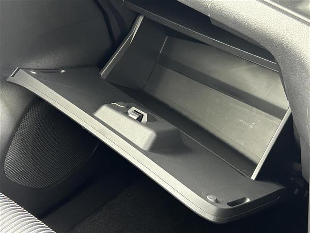セレナ ハイウェイスター V 純正SDナビ CD/DVD/Bluetooth/フルセグ 全方位カメラ 両側パワースライド ブラインドスポットモニター サイドバイザー フロアマット LEDヘッドライト コーナーセンサー(22枚目)