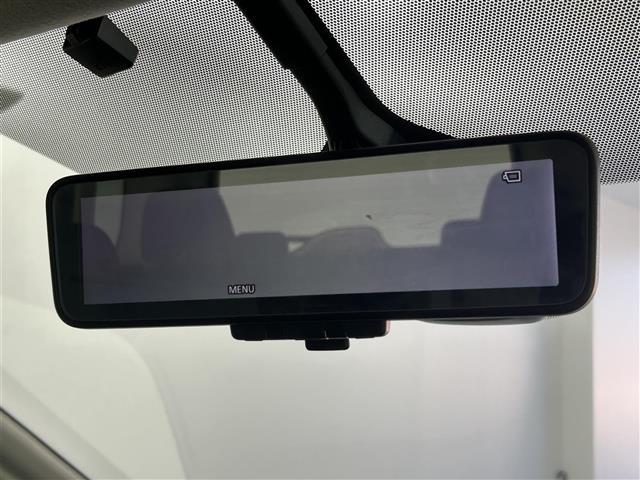 セレナ ハイウェイスターV アーバンクロム セーフティパックA エマージェンシーブレーキ 純正SDナビ 全周囲カメラ ETC 両側パワースライドドア カー標識検知機能 踏み間違い防止アシスト 後側方支援 アイドリングストップ LEDヘッドライト(6枚目)