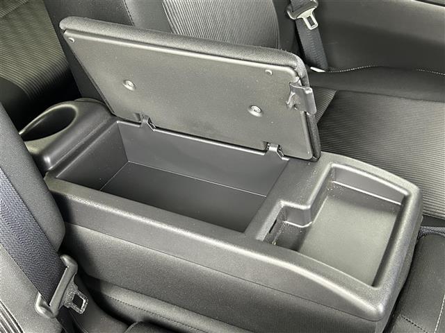 セレナ ハイウェイスターV アーバンクロム セーフティパックA エマージェンシーブレーキ 純正SDナビ 全周囲カメラ ETC 両側パワースライドドア カー標識検知機能 踏み間違い防止アシスト 後側方支援 アイドリングストップ LEDヘッドライト(34枚目)