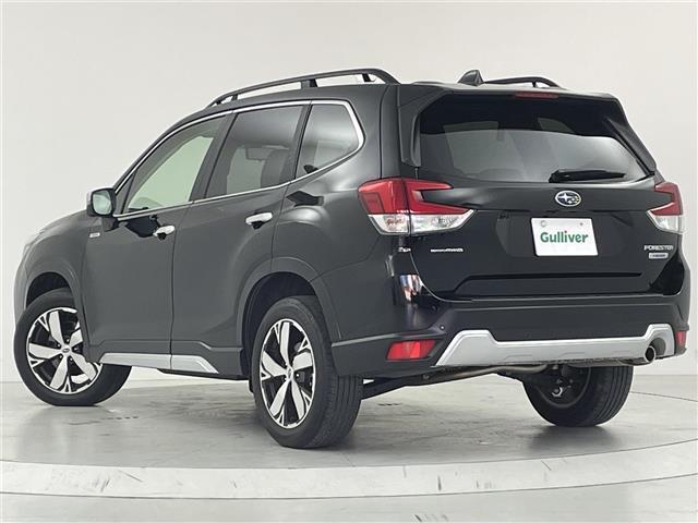 フォレスター アドバンス アイサイト 衝突軽減ブレーキ レーダークルーズコントロール 全方位カメラ 純正ナビ Bluetooth ハーフレザーシート 全席シートヒーター パワーシート パドルシフト デジタルインナーミラー(3枚目)