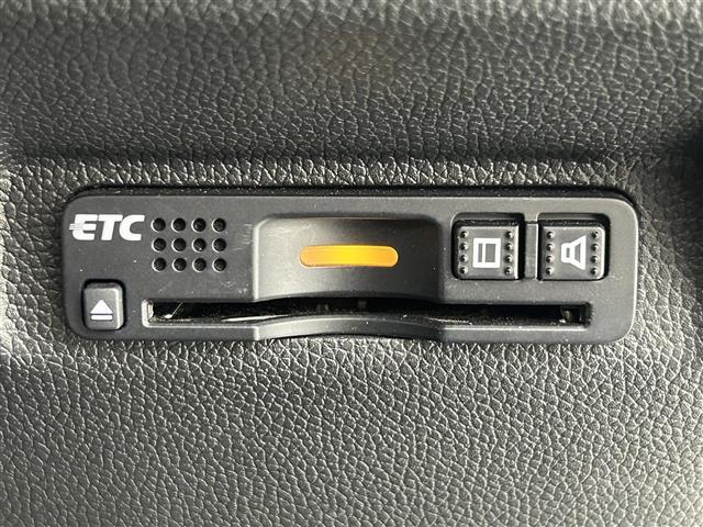 フリードハイブリッド ハイブリッド・EX ホンダセンシング 衝突軽減ブレーキ 先行車発進お知らせ機能 路外逸脱抑制機能 標識認識機能 アダプティブ・クルーズコントロール 車線維持支援システム 誤発進抑制機能 オートマチックハイビーム(8枚目)