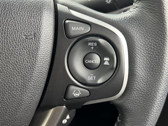 フリードハイブリッド ハイブリッド・EX ホンダセンシング 衝突軽減ブレーキ 先行車発進お知らせ機能 路外逸脱抑制機能 標識認識機能 アダプティブ・クルーズコントロール 車線維持支援システム 誤発進抑制機能 オートマチックハイビーム(13枚目)