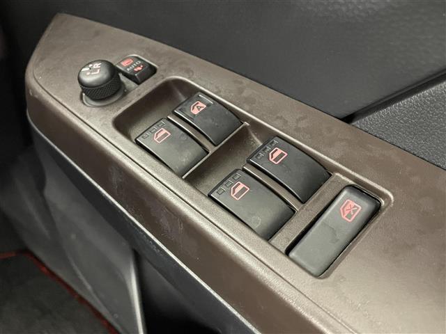 タンク G-T 禁煙車 スマートアシスト 衝突軽減ブレーキ 車線逸脱警報機能 誤発進抑制機能 先行車発進お知らせ機能 オートマチックハイビーム 社外ナビ (Bluetooth/CD/DVD) クルーズコントロール(17枚目)