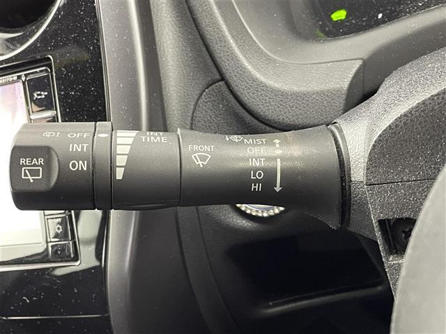 ノート e-パワー X ブラックアロー 禁煙車 エマージェンシーブレーキ 踏み間違え防止機能 踏み間違い防止アシスト 標識認識機能 ハイビームアシスト 純正ナビ (Bluetooth/CD/DVD) フルセグTV アラウンドビューモニター(13枚目)