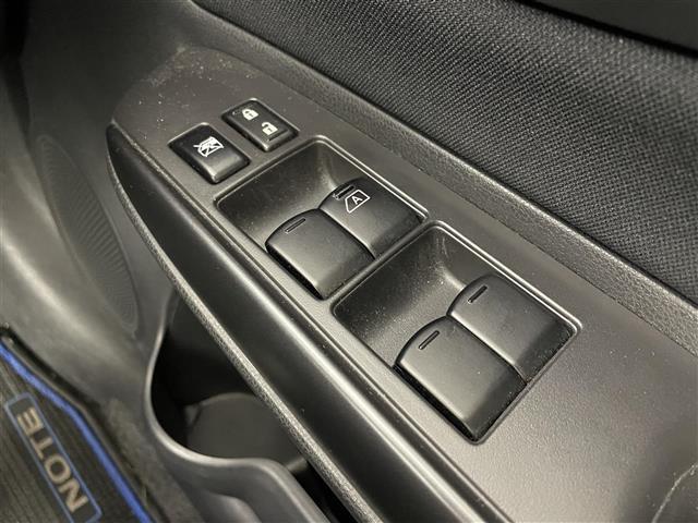 ノート e-パワー X ブラックアロー 禁煙車 エマージェンシーブレーキ 踏み間違え防止機能 踏み間違い防止アシスト 標識認識機能 ハイビームアシスト 純正ナビ (Bluetooth/CD/DVD) フルセグTV アラウンドビューモニター(15枚目)