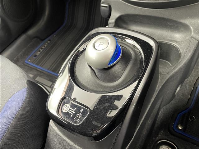 ノート e-パワー X ブラックアロー 禁煙車 エマージェンシーブレーキ 踏み間違え防止機能 踏み間違い防止アシスト 標識認識機能 ハイビームアシスト 純正ナビ (Bluetooth/CD/DVD) フルセグTV アラウンドビューモニター(16枚目)