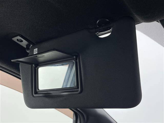 ノート e-パワー X ブラックアロー 禁煙車 エマージェンシーブレーキ 踏み間違え防止機能 踏み間違い防止アシスト 標識認識機能 ハイビームアシスト 純正ナビ (Bluetooth/CD/DVD) フルセグTV アラウンドビューモニター(19枚目)