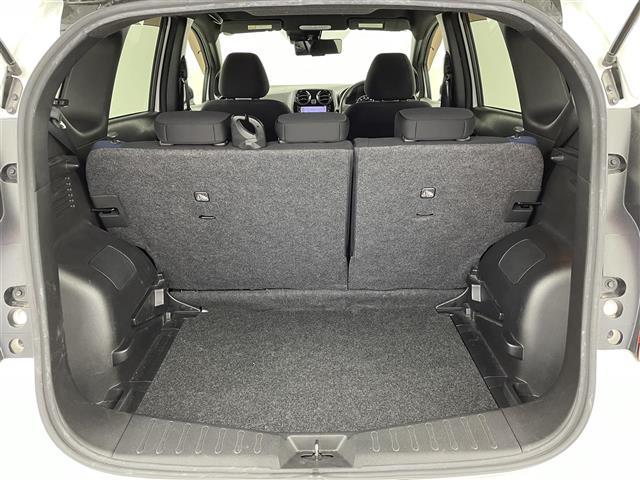 ノート e-パワー X ブラックアロー 禁煙車 エマージェンシーブレーキ 踏み間違え防止機能 踏み間違い防止アシスト 標識認識機能 ハイビームアシスト 純正ナビ (Bluetooth/CD/DVD) フルセグTV アラウンドビューモニター(28枚目)