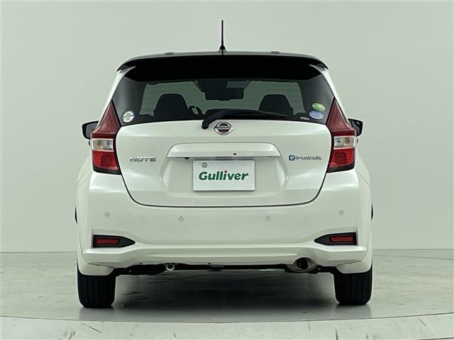 ノート e-パワー X ブラックアロー 禁煙車 エマージェンシーブレーキ 踏み間違え防止機能 踏み間違い防止アシスト 標識認識機能 ハイビームアシスト 純正ナビ (Bluetooth/CD/DVD) フルセグTV アラウンドビューモニター(31枚目)