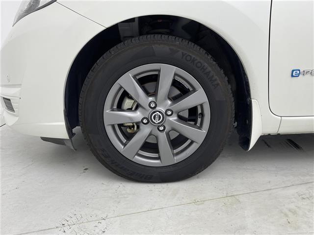ノート e-パワー X ブラックアロー 禁煙車 エマージェンシーブレーキ 踏み間違え防止機能 踏み間違い防止アシスト 標識認識機能 ハイビームアシスト 純正ナビ (Bluetooth/CD/DVD) フルセグTV アラウンドビューモニター(41枚目)