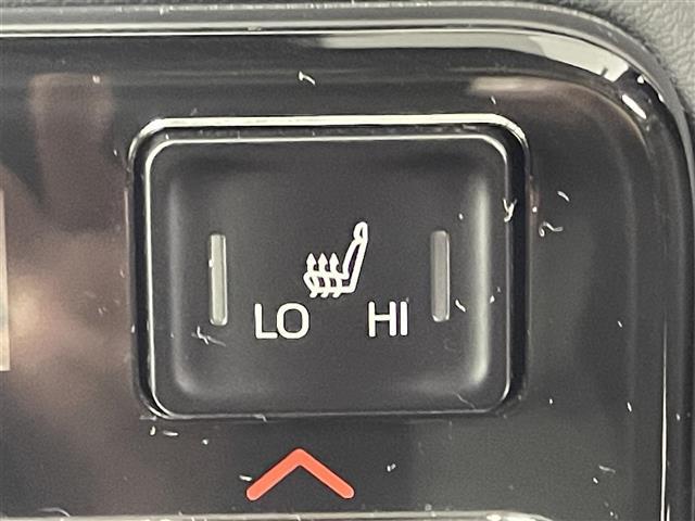 ヴォクシー ハイブリッドS-Z 純正8インチナビ パノラミックビューモニター トヨタチームメイト レーダークルーズコントロール レーンキープアシスト プリクラッシュセーフティ ブラインドスポットモニター シートヒーター ETC 禁煙(6枚目)