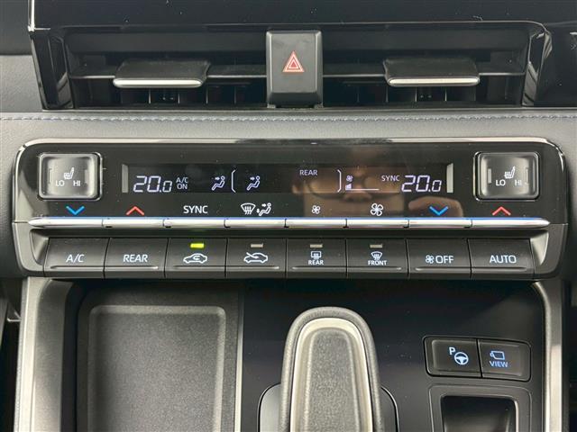 ヴォクシー ハイブリッドS-Z 純正8インチナビ パノラミックビューモニター トヨタチームメイト レーダークルーズコントロール レーンキープアシスト プリクラッシュセーフティ ブラインドスポットモニター シートヒーター ETC 禁煙(18枚目)