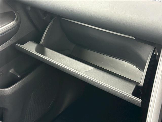 ヴォクシー ハイブリッドS-Z 純正8インチナビ パノラミックビューモニター トヨタチームメイト レーダークルーズコントロール レーンキープアシスト プリクラッシュセーフティ ブラインドスポットモニター シートヒーター ETC 禁煙(24枚目)