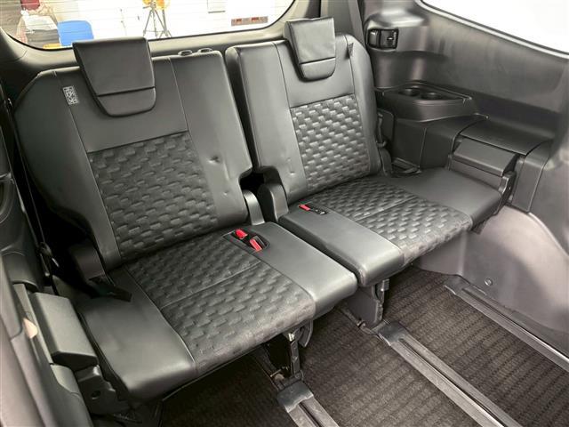 ヴォクシー ハイブリッドS-Z 純正8インチナビ パノラミックビューモニター トヨタチームメイト レーダークルーズコントロール レーンキープアシスト プリクラッシュセーフティ ブラインドスポットモニター シートヒーター ETC 禁煙(27枚目)