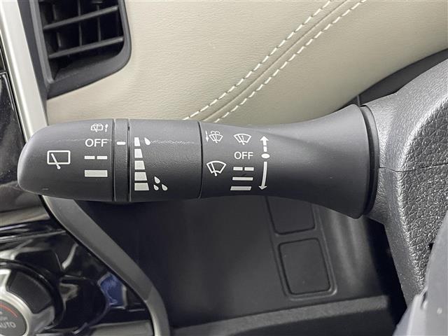 セレナ e-パワー ハイウェイスターV 禁煙車 プロパイロット エマージェンシーブレーキ フリップダウンモニター 純正メモリナビ アラウンドビューモニター 両側パワースライドドア LEDオートライト 純正15インチアルミホイール ETC(13枚目)