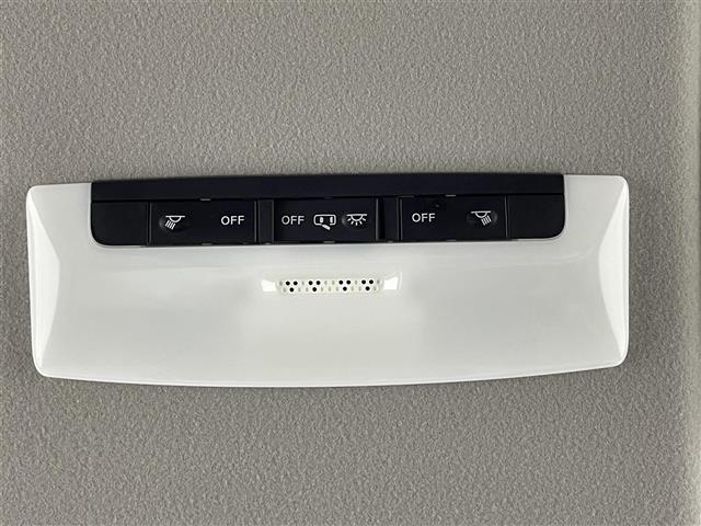 セレナ e-パワー ハイウェイスターV 禁煙車 プロパイロット エマージェンシーブレーキ フリップダウンモニター 純正メモリナビ アラウンドビューモニター 両側パワースライドドア LEDオートライト 純正15インチアルミホイール ETC(17枚目)