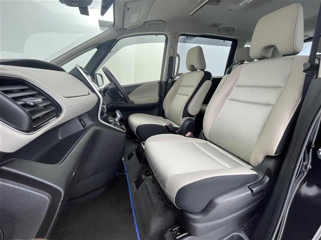 セレナ e-パワー ハイウェイスターV 禁煙車 プロパイロット エマージェンシーブレーキ フリップダウンモニター 純正メモリナビ アラウンドビューモニター 両側パワースライドドア LEDオートライト 純正15インチアルミホイール ETC(19枚目)