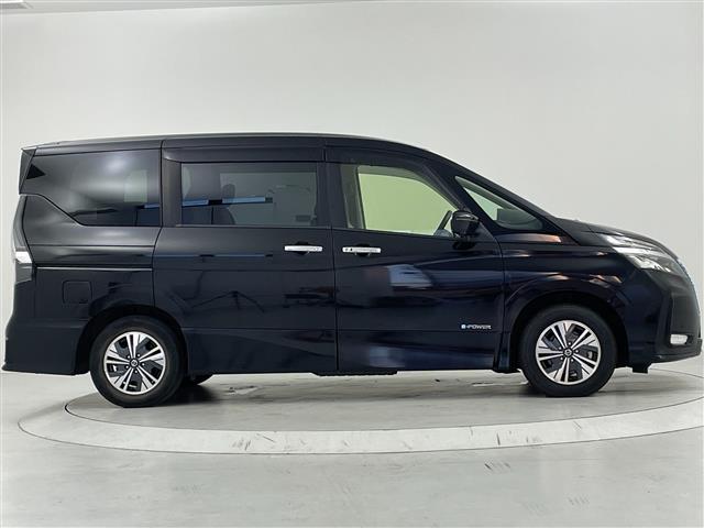 セレナ e-パワー ハイウェイスターV 禁煙車 プロパイロット エマージェンシーブレーキ フリップダウンモニター 純正メモリナビ アラウンドビューモニター 両側パワースライドドア LEDオートライト 純正15インチアルミホイール ETC(35枚目)