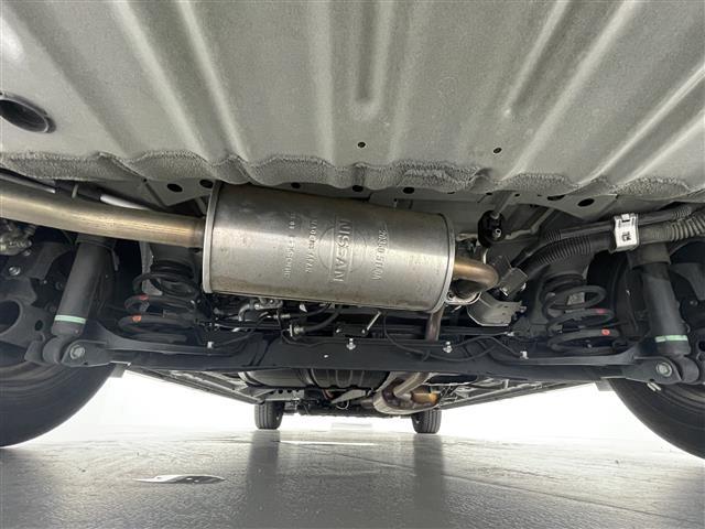 セレナ e-パワー ハイウェイスターV 禁煙車 プロパイロット エマージェンシーブレーキ フリップダウンモニター 純正メモリナビ アラウンドビューモニター 両側パワースライドドア LEDオートライト 純正15インチアルミホイール ETC(36枚目)