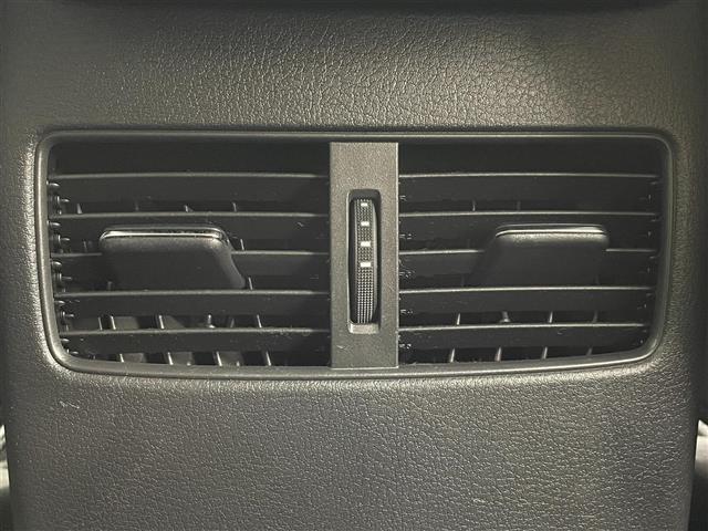 CX-30 XD Lパッケージ スマートシティーブレーキ/レーダークルーズコントロール/純正ナビ/CD/DVD/Bluetooth/フルセグ/全方位カメラ/D席パワーシート/D/N席シートヒーター/ステアリングヒーター/合皮シート(20枚目)