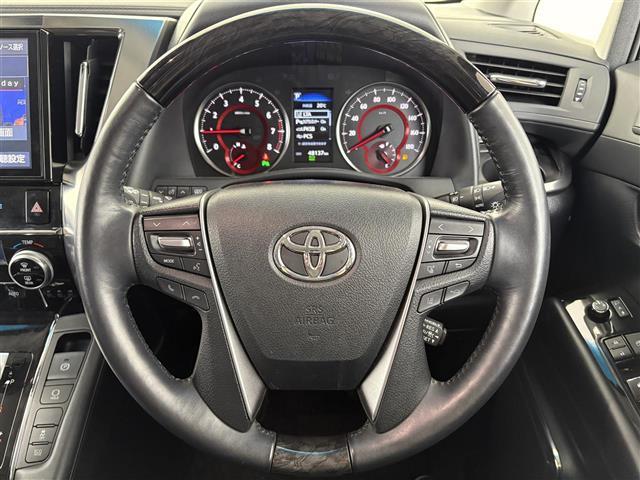 アルファード 2.5S Cパッケージ 福祉車両 チェアキャブ パワーバックドア 純正SDナビ CD/DVD/BT/フルセグ バックカメラ ビルトインETC レーダークルーズコントロール レーンキープアシスト パワーシート シートヒーター(11枚目)