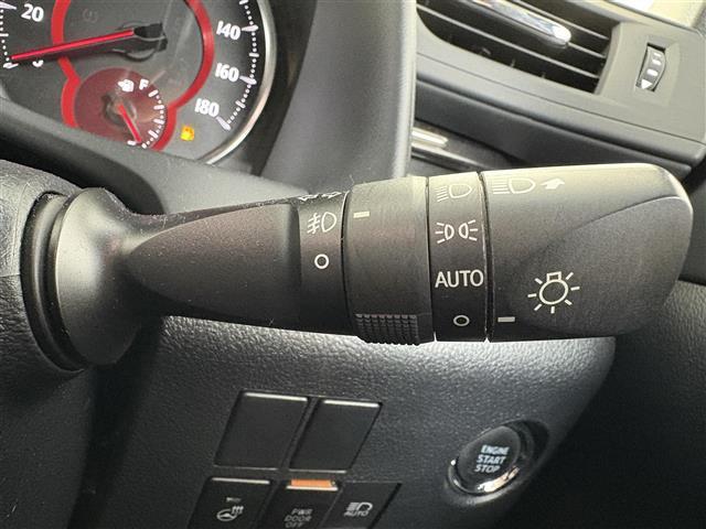 アルファード 2.5S Cパッケージ 福祉車両 チェアキャブ パワーバックドア 純正SDナビ CD/DVD/BT/フルセグ バックカメラ ビルトインETC レーダークルーズコントロール レーンキープアシスト パワーシート シートヒーター(15枚目)