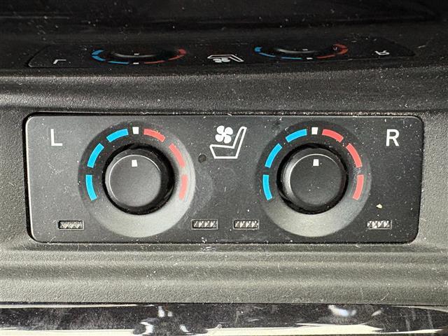 アルファード 2.5S Cパッケージ 福祉車両 チェアキャブ パワーバックドア 純正SDナビ CD/DVD/BT/フルセグ バックカメラ ビルトインETC レーダークルーズコントロール レーンキープアシスト パワーシート シートヒーター(21枚目)