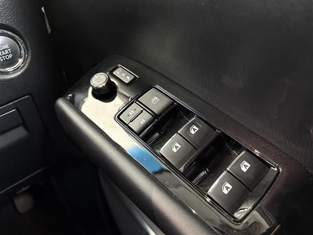 アルファード 2.5S Cパッケージ 福祉車両 チェアキャブ パワーバックドア 純正SDナビ CD/DVD/BT/フルセグ バックカメラ ビルトインETC レーダークルーズコントロール レーンキープアシスト パワーシート シートヒーター(26枚目)