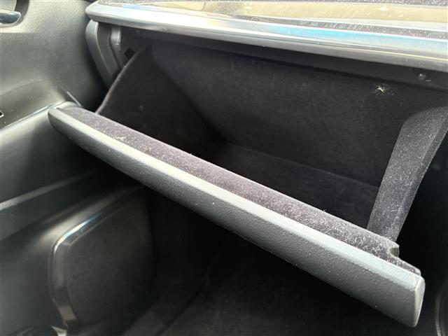 アルファード 2.5S Cパッケージ 福祉車両 チェアキャブ パワーバックドア 純正SDナビ CD/DVD/BT/フルセグ バックカメラ ビルトインETC レーダークルーズコントロール レーンキープアシスト パワーシート シートヒーター(30枚目)