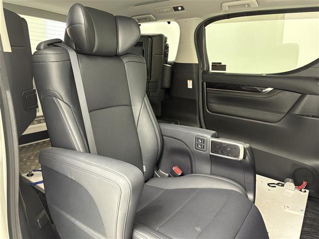 アルファード 2.5S Cパッケージ 福祉車両 チェアキャブ パワーバックドア 純正SDナビ CD/DVD/BT/フルセグ バックカメラ ビルトインETC レーダークルーズコントロール レーンキープアシスト パワーシート シートヒーター(31枚目)