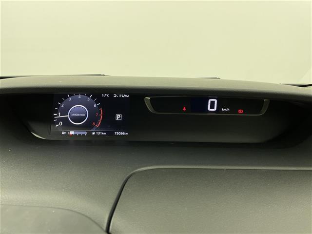 セレナ ハイウェイスター 禁煙 エマージェンシーブレーキ 純正メモリナビ フルセグTV アラウンドビューモニター 両側パワースライドドア クルーズコントロール LEDオートライト フォグランプ 純正16インチアルミホイール(9枚目)