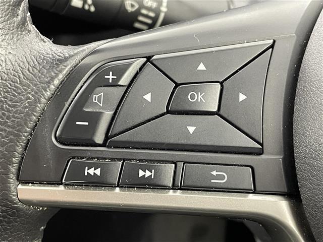 セレナ ハイウェイスター 禁煙 エマージェンシーブレーキ 純正メモリナビ フルセグTV アラウンドビューモニター 両側パワースライドドア クルーズコントロール LEDオートライト フォグランプ 純正16インチアルミホイール(10枚目)