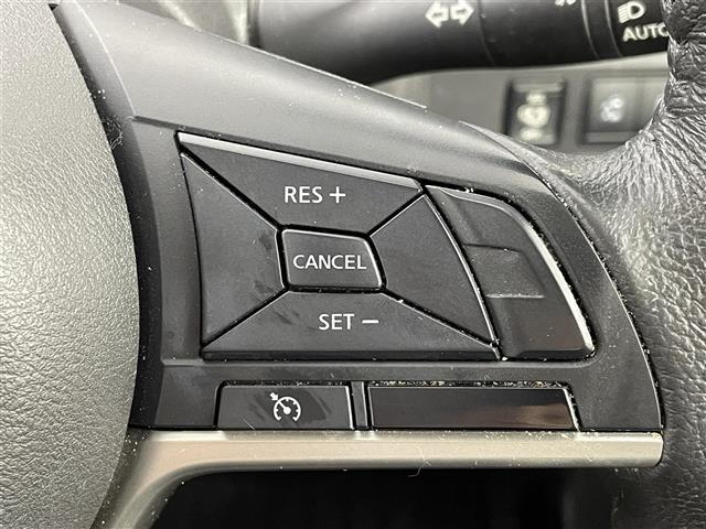 セレナ ハイウェイスター 禁煙 エマージェンシーブレーキ 純正メモリナビ フルセグTV アラウンドビューモニター 両側パワースライドドア クルーズコントロール LEDオートライト フォグランプ 純正16インチアルミホイール(11枚目)