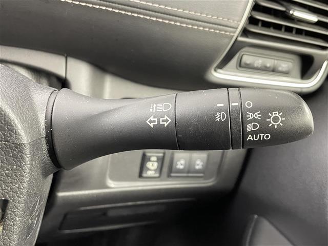 セレナ ハイウェイスター 禁煙 エマージェンシーブレーキ 純正メモリナビ フルセグTV アラウンドビューモニター 両側パワースライドドア クルーズコントロール LEDオートライト フォグランプ 純正16インチアルミホイール(13枚目)