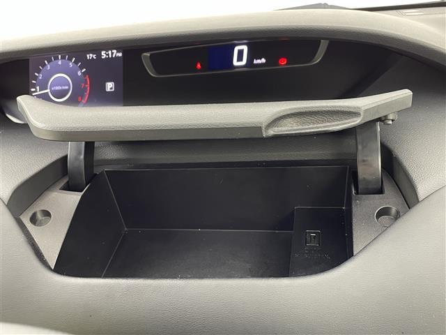 セレナ ハイウェイスター 禁煙 エマージェンシーブレーキ 純正メモリナビ フルセグTV アラウンドビューモニター 両側パワースライドドア クルーズコントロール LEDオートライト フォグランプ 純正16インチアルミホイール(18枚目)