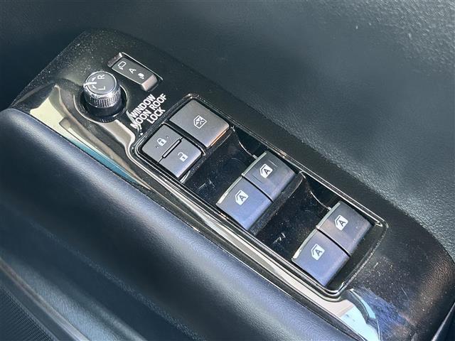 アルファードハイブリッド SR Cパッケージ トヨタセーフティセンス/TRDフルエアロ/サンルーフ/JBLプレミアムサウンドシステム/純正フリップダウンモニター/純正メーカーオプションナビ/CD/DVD/BT/フルセグTV/F・S・Bカメラ(20枚目)