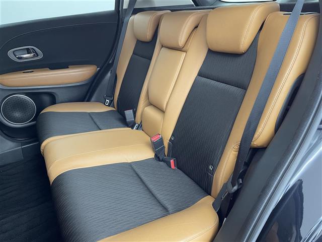 ヴェゼル ハイブリッドZ・ホンダセンシング ホンダセンシング追従式クルコン車線逸脱衝突軽減ブレーキ純正SDナビゲーションBT/CD/DVD/フルセグ/FM/AMバックカメラハーフレザー前席シートヒーター純正17インチアルミ革巻ステアリングETC(29枚目)