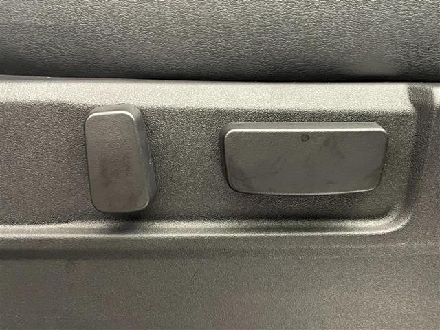 デリカD:5 シャモニー アルパイン11インチナビ アルパインフリップダウンモニター 衝突軽減ブレーキ レーダークルーズコントロール ブラインドスポットモニター ハーフレザーシート パワーシート シートヒーター パドルシフト(25枚目)