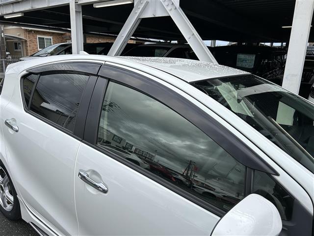 アクア Sスタイルブラック トヨタセーフティセンス/社外エアロFSR/純正SDナビ/フルセグTV/DVD再生/BTオーディオ/バックカメラ/ビルトインETC/プッシュスタート/プロジェクター式ハロゲンヘッドライト/社外15AW/(28枚目)