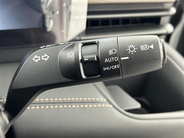 セレナ e-パワー ハイウェイスターV e-powerプロパイロットインテリジェントクルーズ・車線逸脱・側方支援・後方支援・踏み間違い防止・ふらつき警報純正12.3ディスプレイオーディオ BT/フルセグ/FM/AM(17枚目)