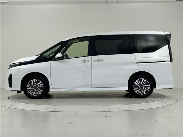 セレナ e-パワー ハイウェイスターV e-powerプロパイロットインテリジェントクルーズ・車線逸脱・側方支援・後方支援・踏み間違い防止・ふらつき警報純正12.3ディスプレイオーディオ BT/フルセグ/FM/AM(34枚目)